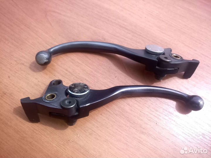 Рычаг пер.тормоза. zzr 1100 2модель