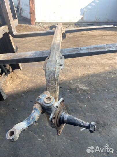 Передняя балка. Toyota Dyna грузовой АВТОМОБИЛЬ зy