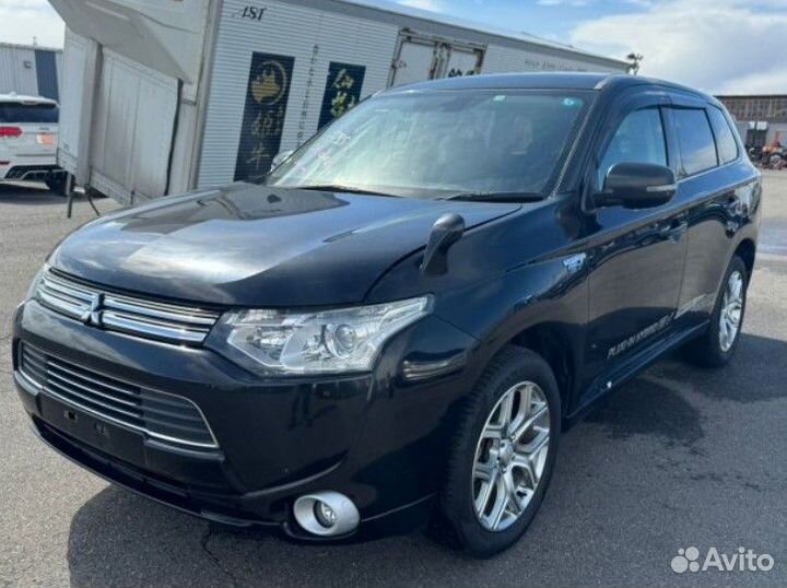 Ремень безопасности задний Mitsubishi Outlander