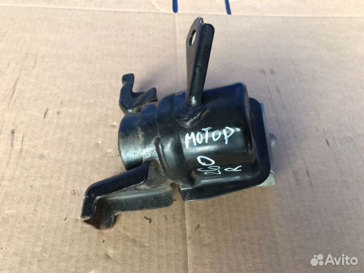 Подушка двигателя правая Toyota Corolla E170 2zrfe