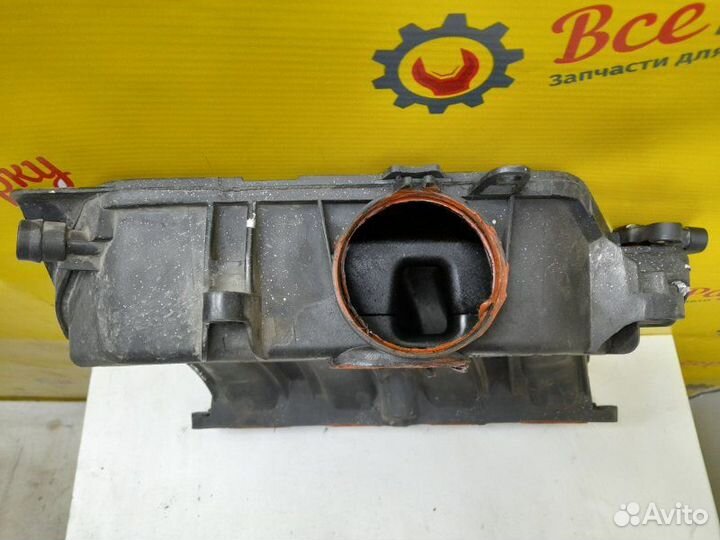 Впускной коллектор Renault Megane 2 E0A Aa седан