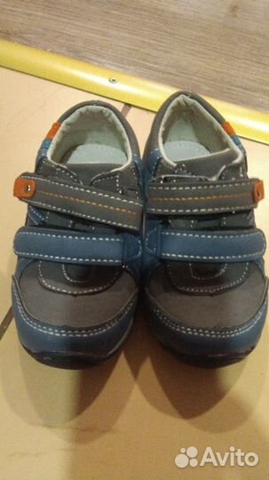 Продам ботинки