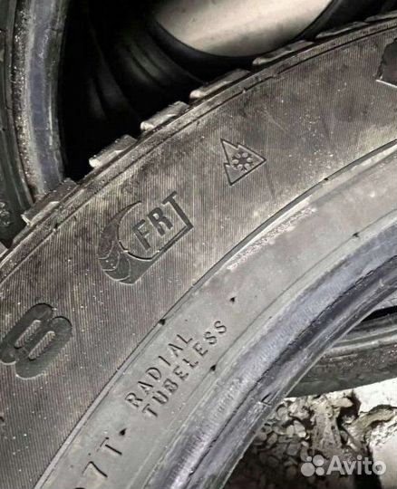 Nokian Tyres Hakkapeliitta 8 R17 96T
