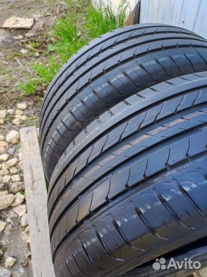 Goodyear EfficientGrip 235/50 R17 96W