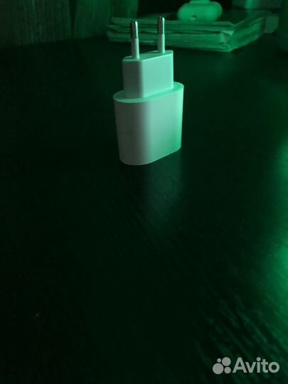 Блок питания для iPhone