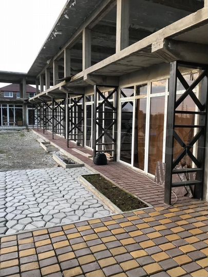 Дом 605 м² на участке 7,7 га