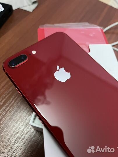 iPhone 8 Plus, 64 ГБ