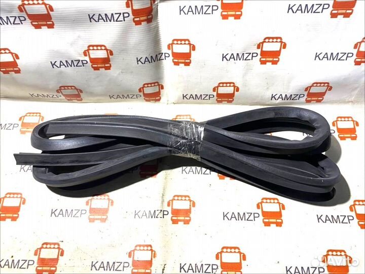 Уплотнитель двери камаз