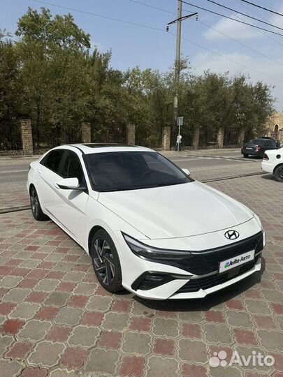 Hyundai Elantra 1.5 CVT, 2023, 18 000 км