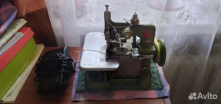 Оверлок для швейной машины