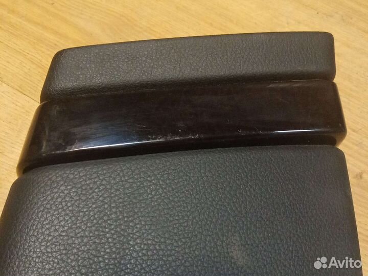 Обшивка стойки BMW 5 560857-11