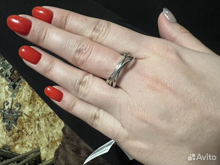 Серебряное кольцо