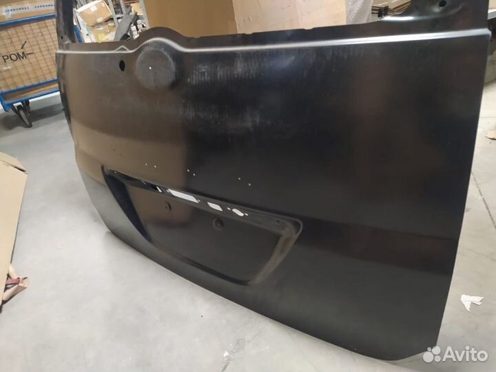 Дверь задняя Toyota Voxy, Noah 67005-2r681 AZR60G