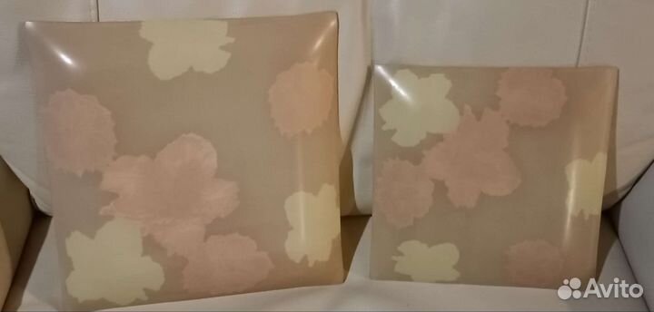 Набор квадратных тарелок 2шт