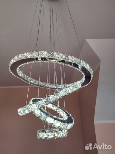 Дизайнерская люстра с кольцами.Подвесная люстра