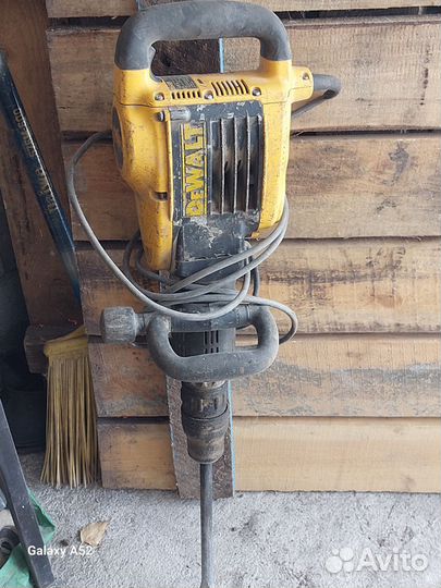 Перфоратор dewalt D 25899