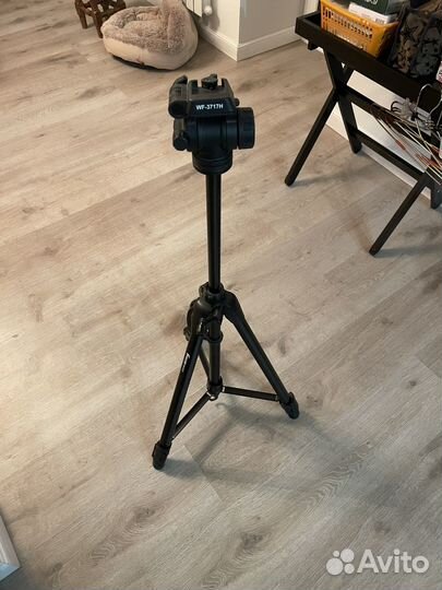 Штатив для фотоаппарата