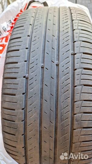 Hankook Dynapro HP2 RA33 235/55 R19 101V