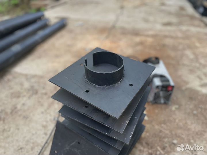 Винтовые сваи кованные