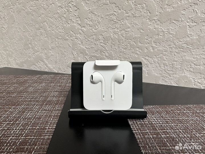 Наушники Apple Earpods