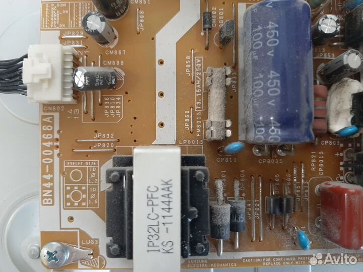 Разбор LE32D403E2W