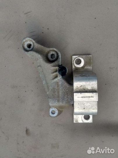 Опора двигателя Рено Логан 2