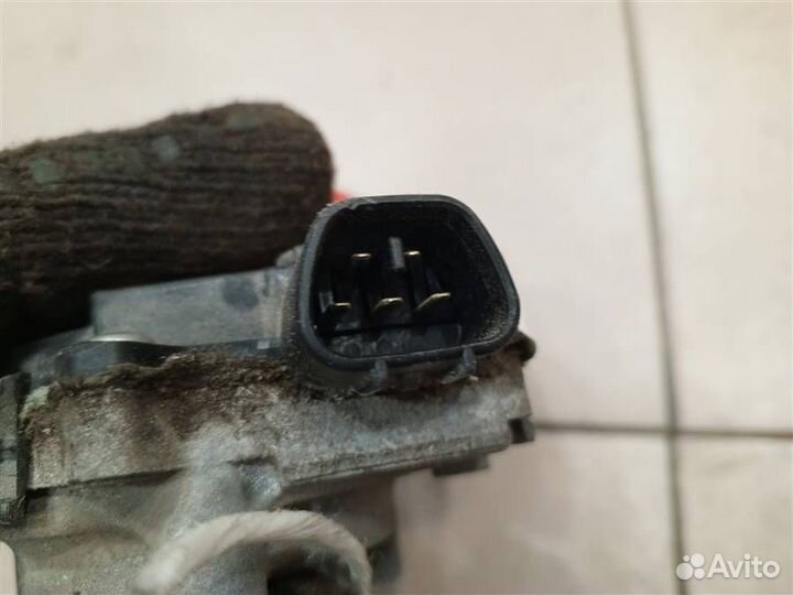 Моторчик стеклоочистителя передний Toyota Camry X