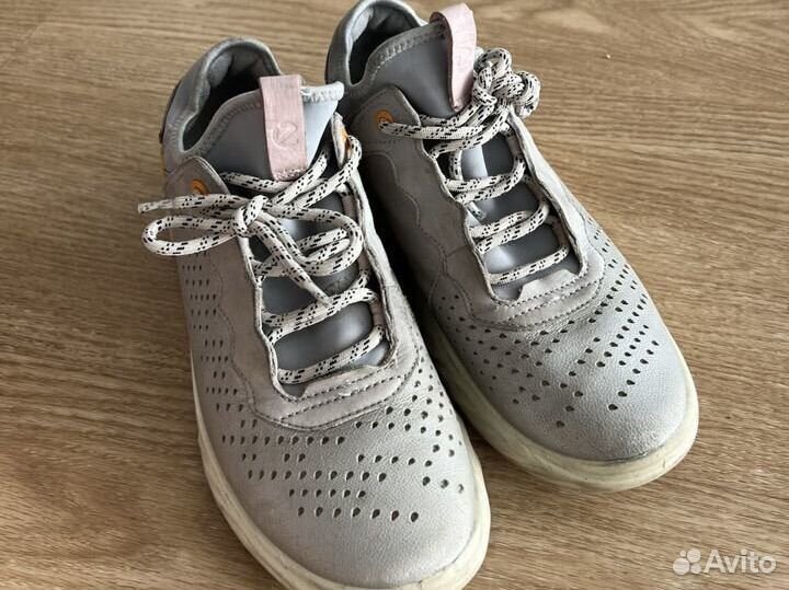 Кроссовки на девочку ecco 35