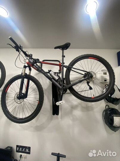 Cube attention sl 29