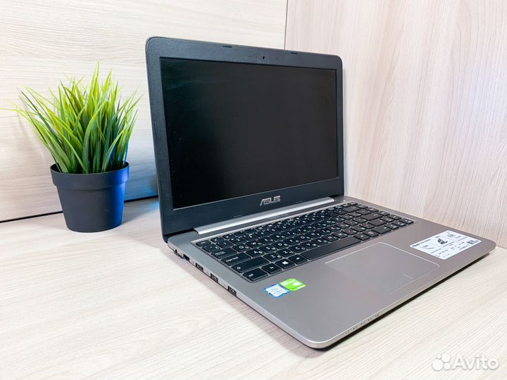 Ноутбук Asus Intel Core i7/GeForce 940MX