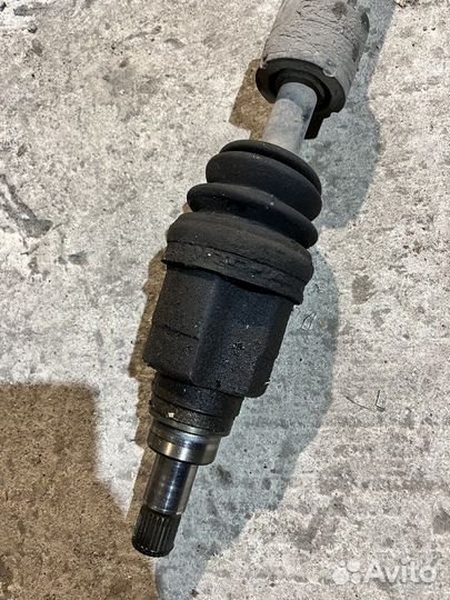 Привод правый в сборе Geely Emgrand ec7