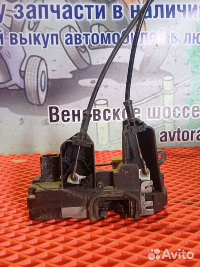 Замок двери задний левый Opel Vectra C