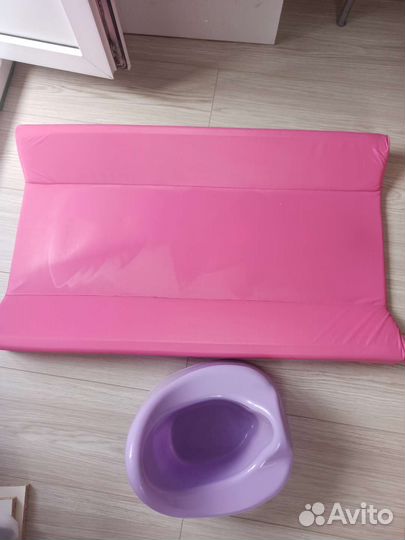 Пеленальная доска на кроватку