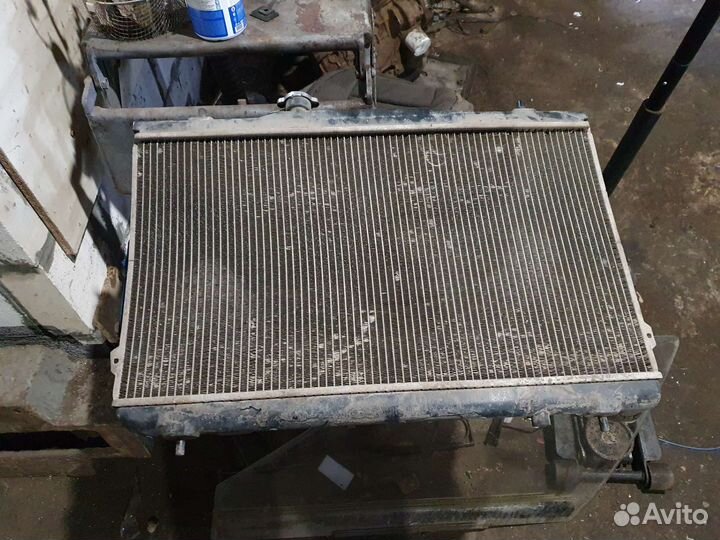 Радиатор охлаждения хендай элантра XD 1.8-2.0 МКПП