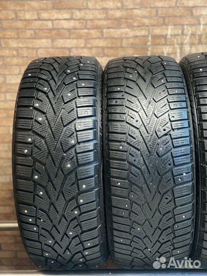 Gislaved NordFrost 100 215/55 R17