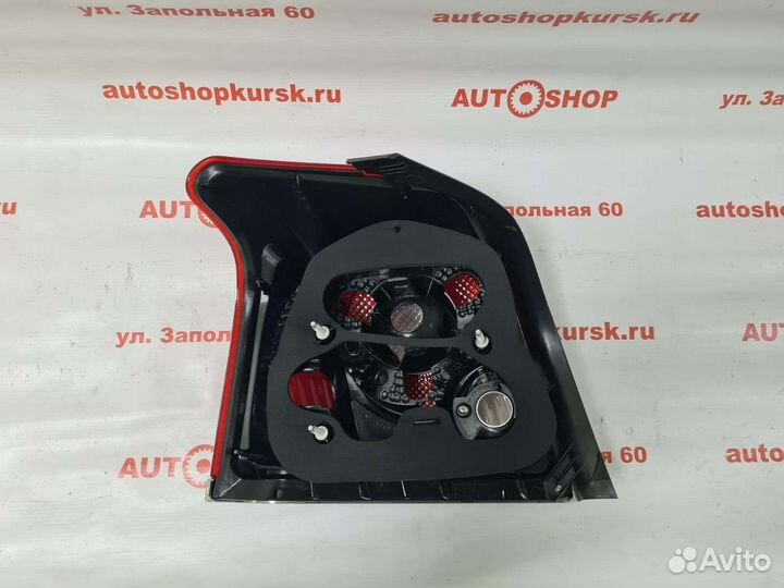 Фонарь задний Toyota Avensis T250 рестайлинг