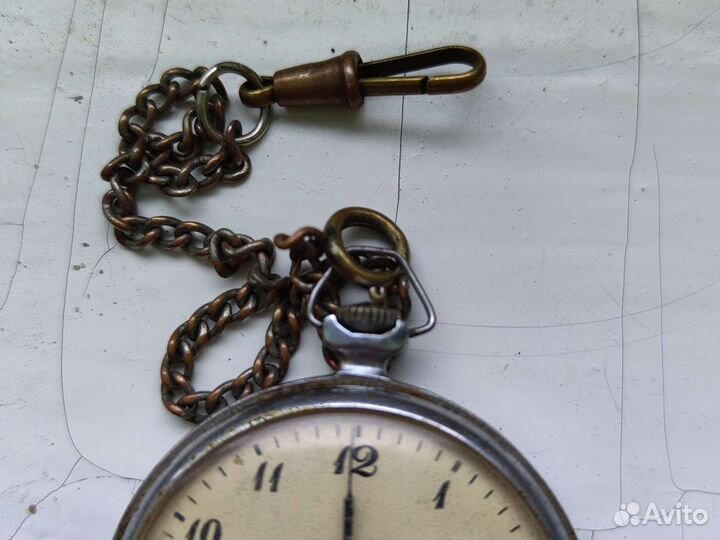 Часы карманные молния