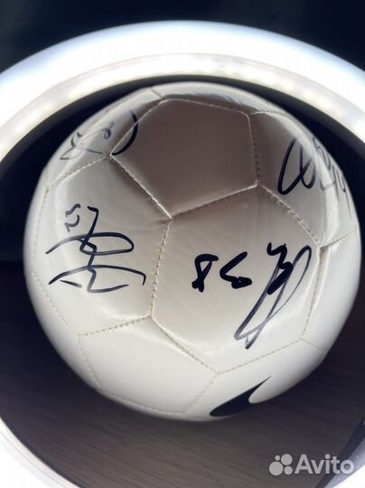 Мяч Nike с автографами фк Спартак
