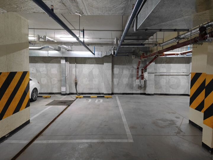 Машиноместо, 20 м²