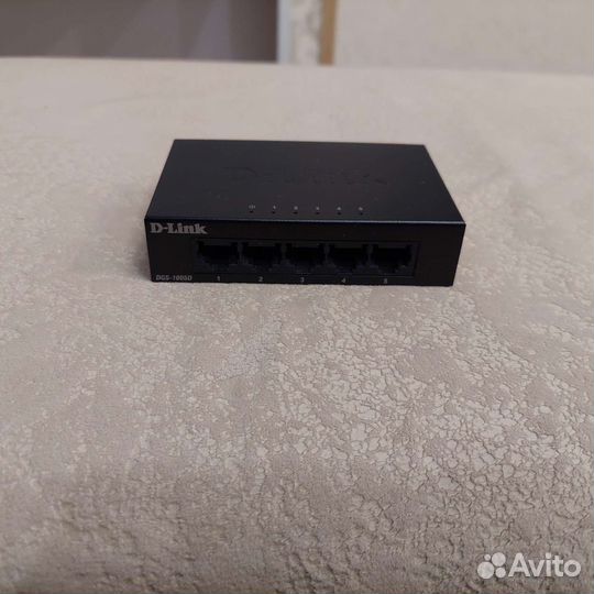 Коммутатор d-link 24 гнезда