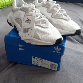 Кроссовки adidas ozweego