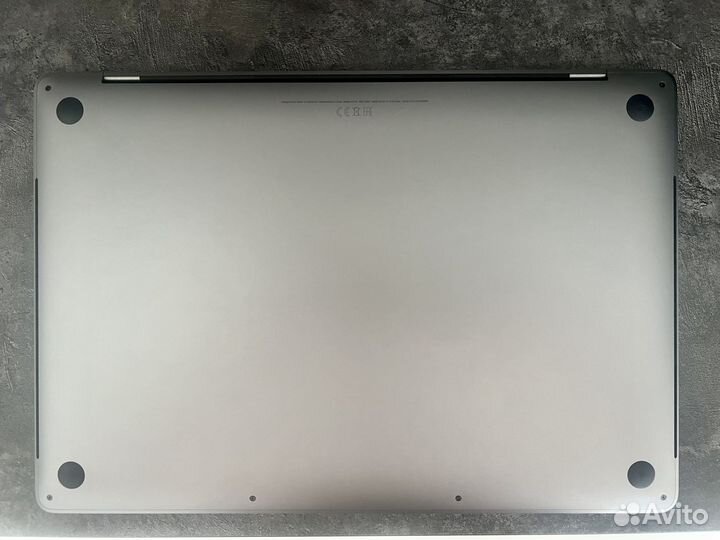Apple MacBook Pro 16 2019 i9 32gb/1Тб 5500 8Gb