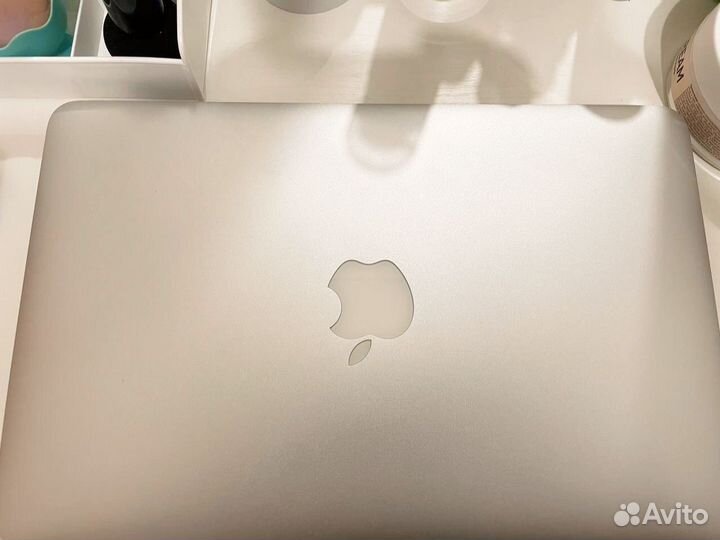 Apple macbook air 11 2012