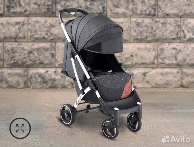 Коляска прогулочная новая