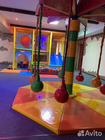 Аттракцион карусель