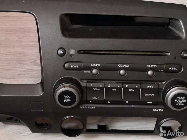 Магнитола штатная Honda Civic 4D