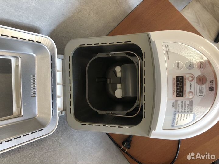 Хлебопечка LG