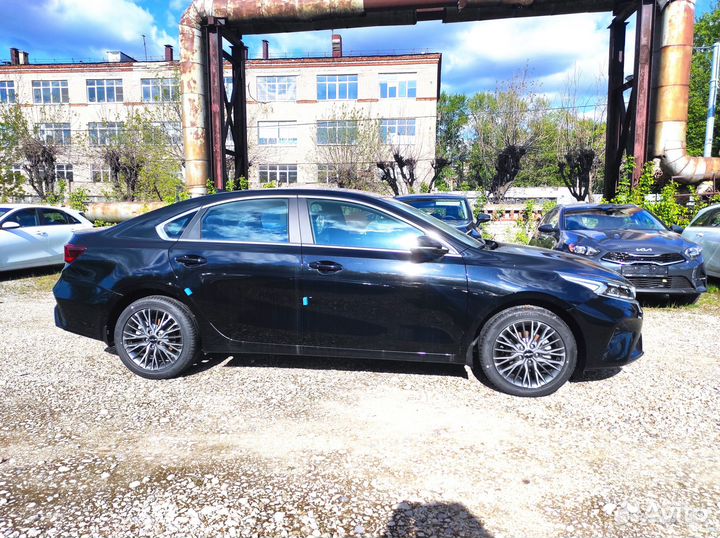 Kia Cerato 2.0 AT, 2023, 10 км