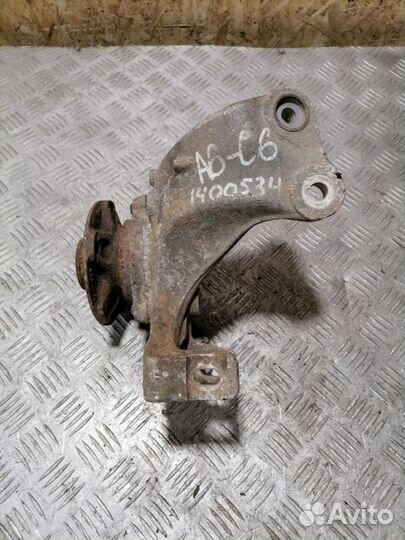 Кулак задний правый Audi A6 c6 C6