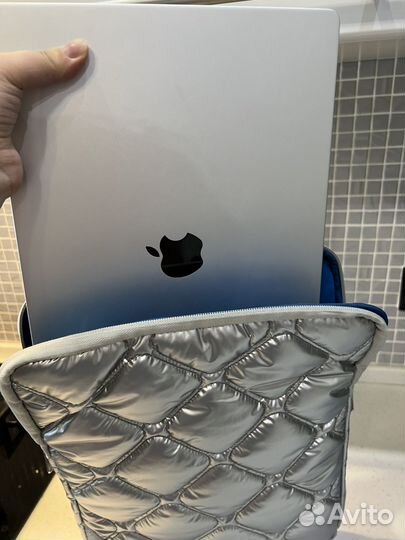 Чехол для ноутбука в стиле VK, серебристый